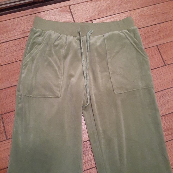 Velvet loose-fitting pants(NWT) - Picture 2 of 4